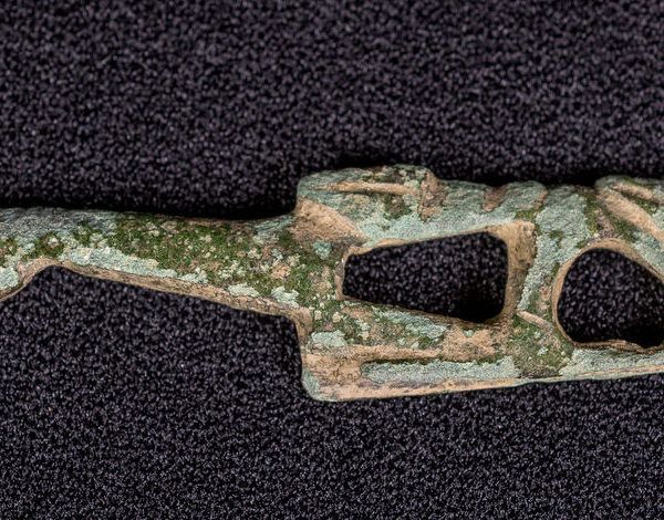 zoomorphic knife handle is “Hare and Hounds”